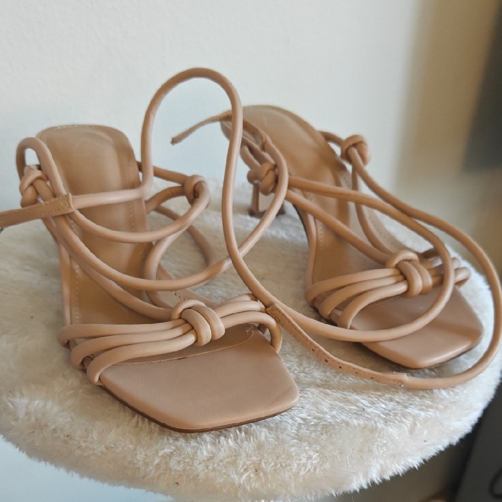 Elegant Tan Strappy Women's Sandals